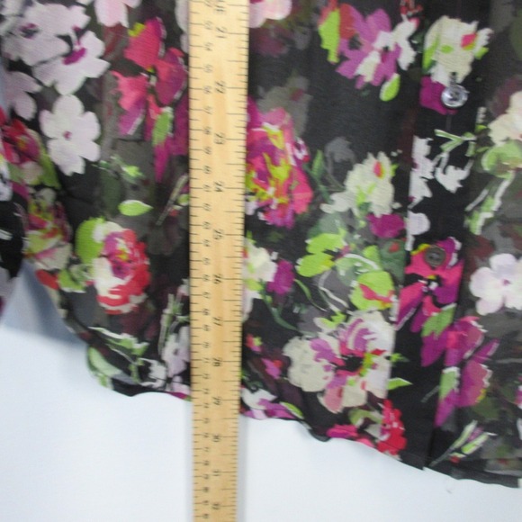 Equipment Femme 100% Silk Blouse M Black Floral Sheer Button Down Office 114 - Picture 13 of 14